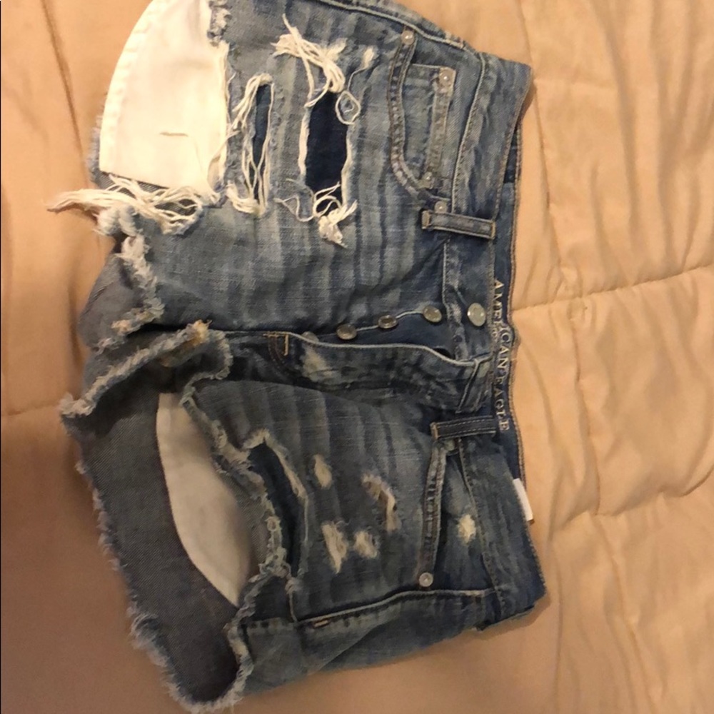 American Eagle frayed/ripped jean shorts